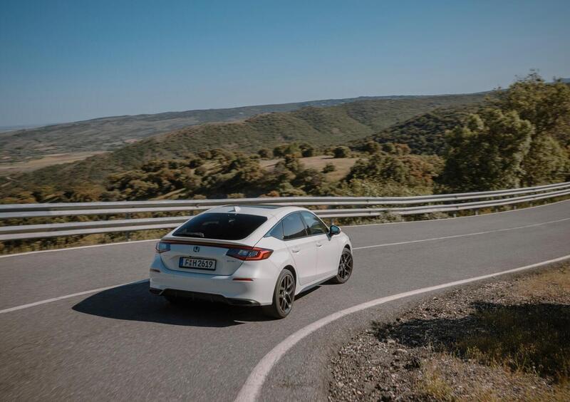 Honda Civic (2022-->>) (6)