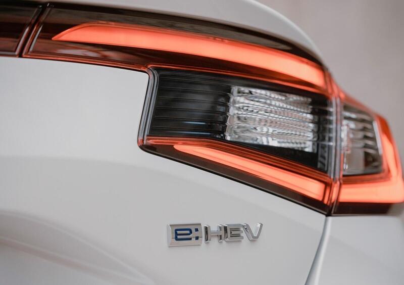 Honda Civic (2022-->>) (21)