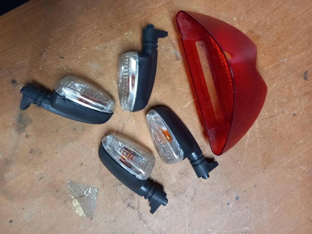 KIT 4 FRECCE + COVER FARO BMW F 800 S 2007 , (2)