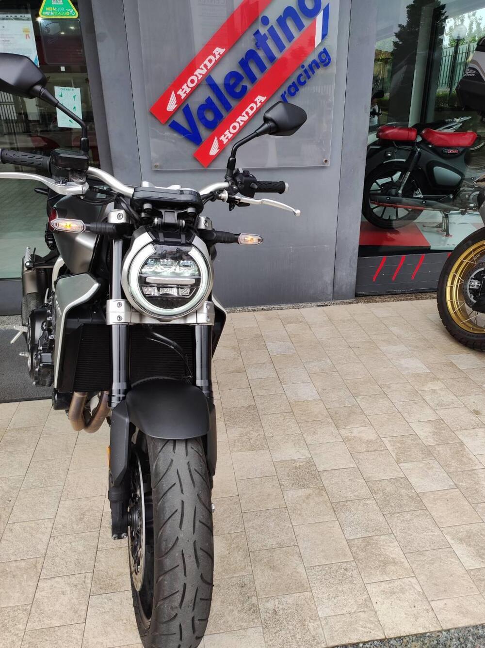 Honda CB 1000 R + Neo Sport Cafè (2019 - 20) (2)