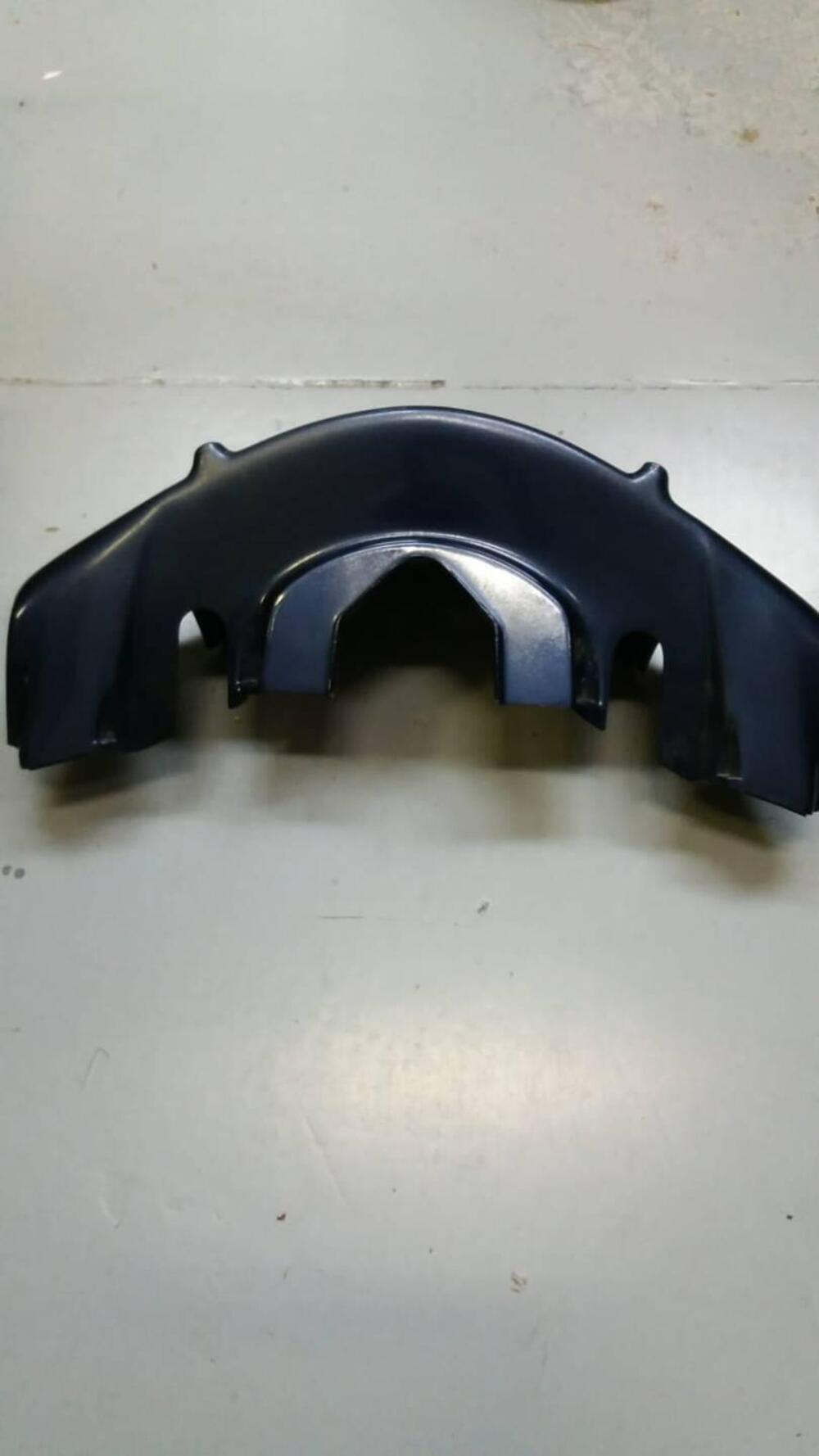 COPRIMANUBRIO ANTERIORE PER APRILIA LEONARDO 250 D (2)