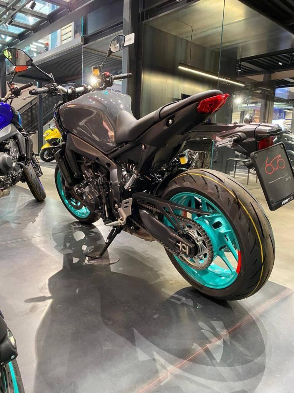 Yamaha MT-09 (2021 - 23) (3)