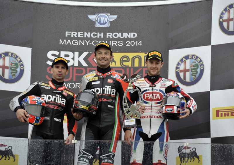 Guintoli vince gara 1 SBK a Magny-Cours