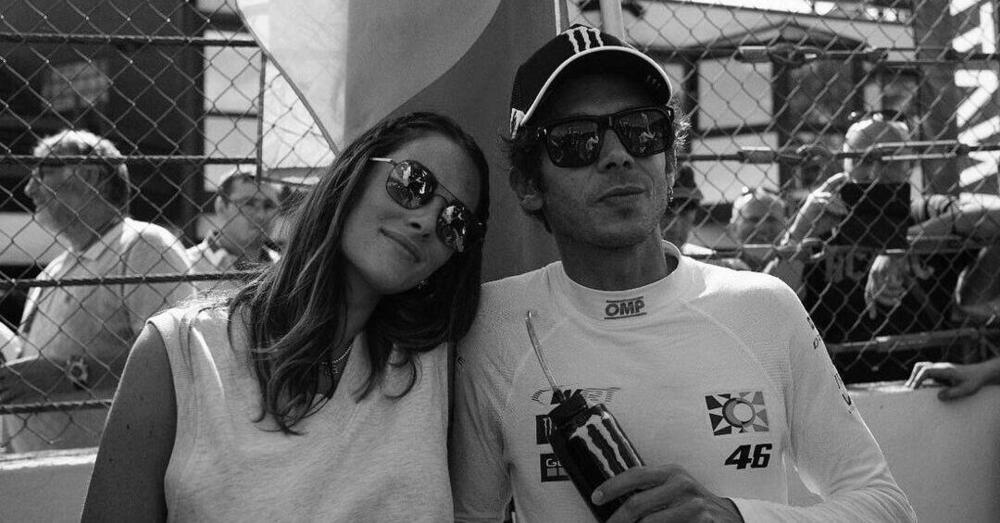 [VIDEO] Valentino Rossi alla 24 Ore di Spa ci fa sentire tutti un po&#039; suocere