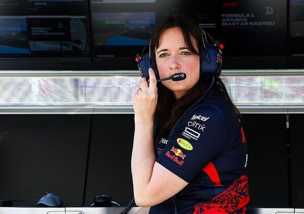 Il segreto della Red Bull e di Max Verstappen &egrave; una donna (che in Ferrari si sognano): Hannah Schmitz