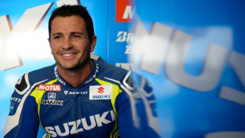 Randy De Puniet nel 2015 in SBK con Crescent Suzuki