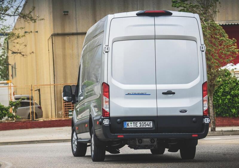 Ford E-Transit Furgone (4)