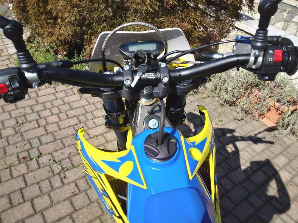 Valenti Racing RME 125 Z (2020 - 22) (2)