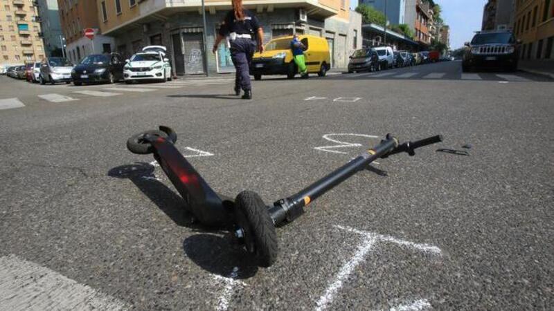 Incidente in monopattino: ragazzino in ospedale, multa alla mamma