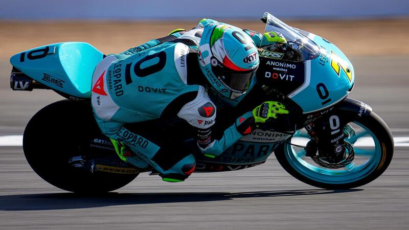 MotoGP 2022. GP del Regno Unito a Silverstone, in Moto3 vince Sir Denis Foggia e riapre il mondiale