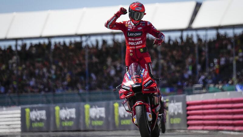 MotoGP 2022. GP del Regno Unito a Silverstone, Pecco Bagnaia vince la gara pi&ugrave; bella di sempre!