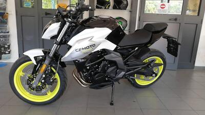 CFMOTO 650NK (2021 - 24) nuova
