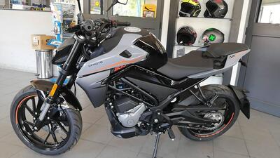 CFMOTO 300NK (2021 - 25) nuova