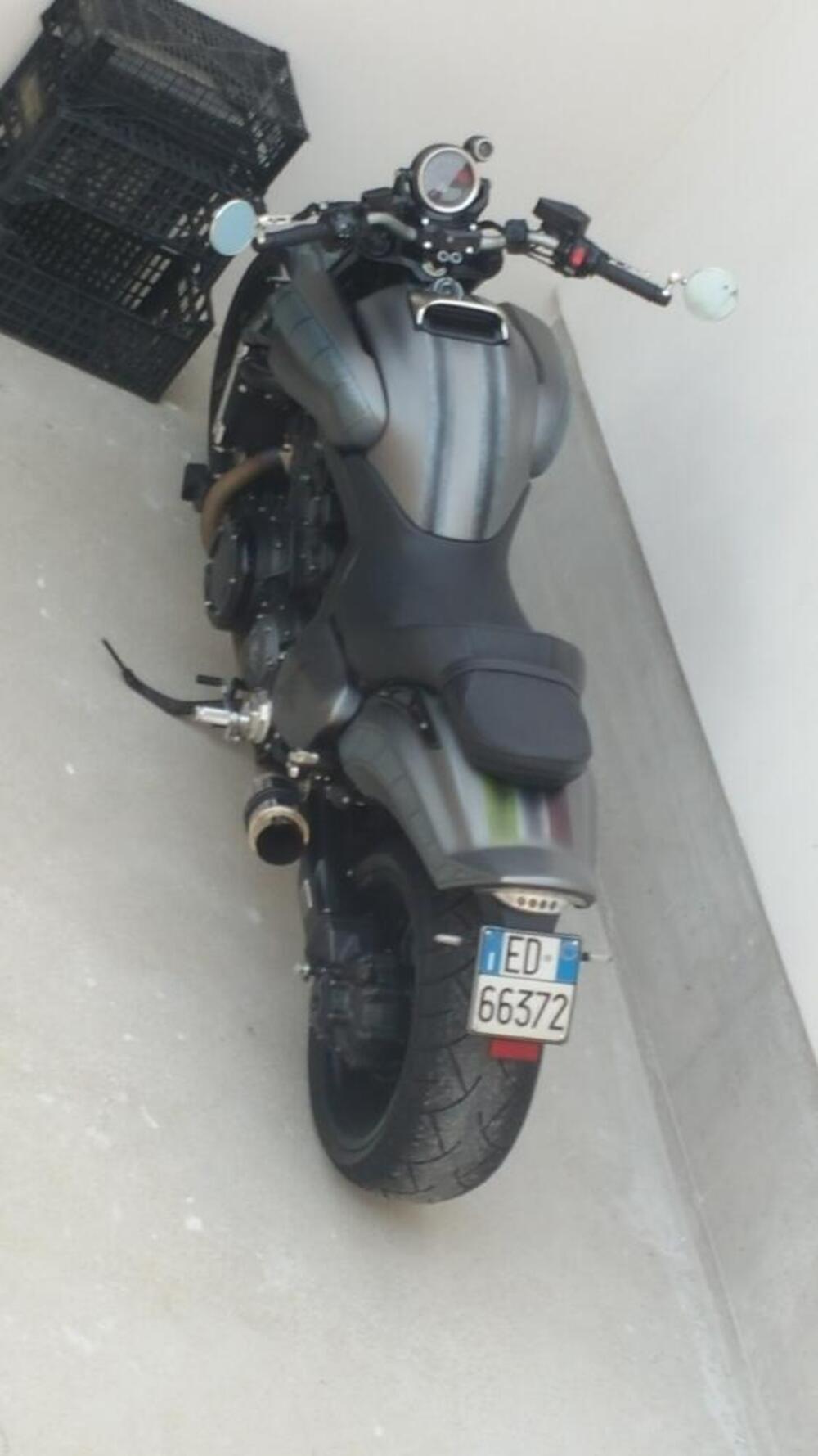 Yamaha VMAX (2008 - 17) (6)