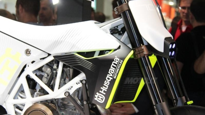 Husqvarna: a EICMA tre novit&agrave; 2015