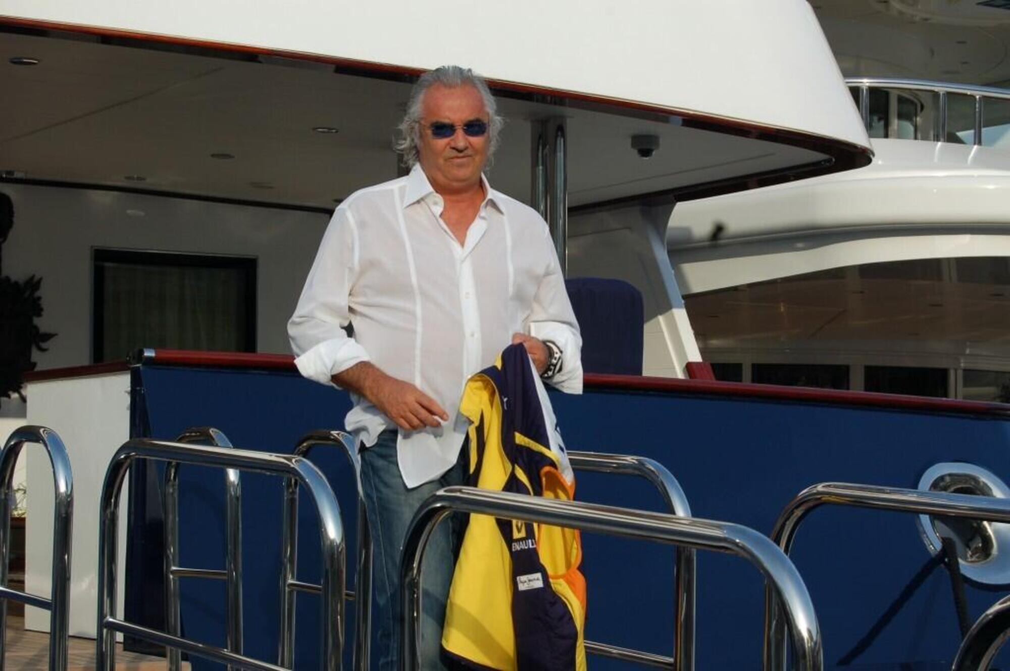 20220822 005933591 6005 Flavio Briatore sul suo yacht