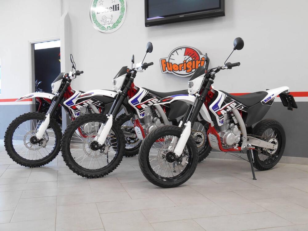 AJP SPR 125 Supermoto (2023 - 25) (6)