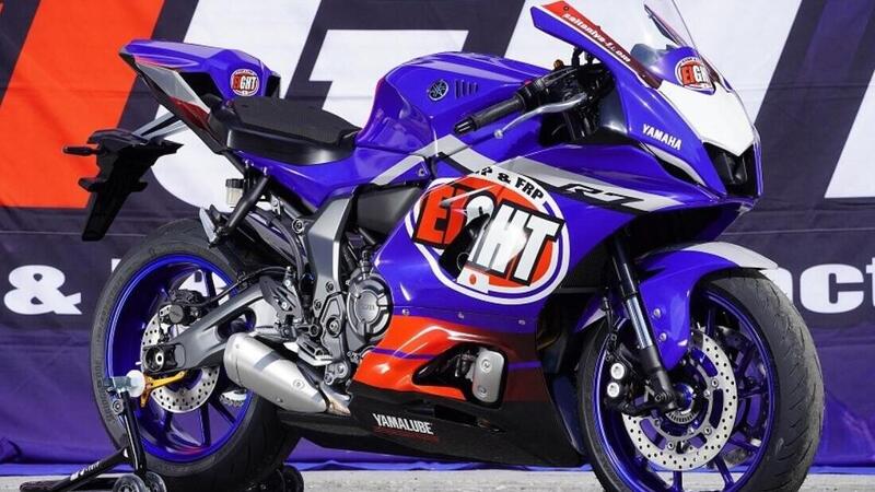 Purple race: una Yamaha R7 come non l&#039;avete mai vista