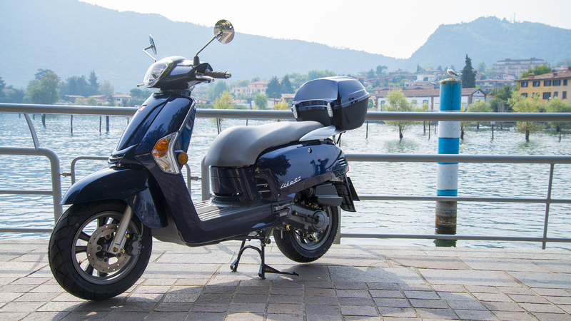 Kymco Like: Nuova colorazione blu Garda metallizzato