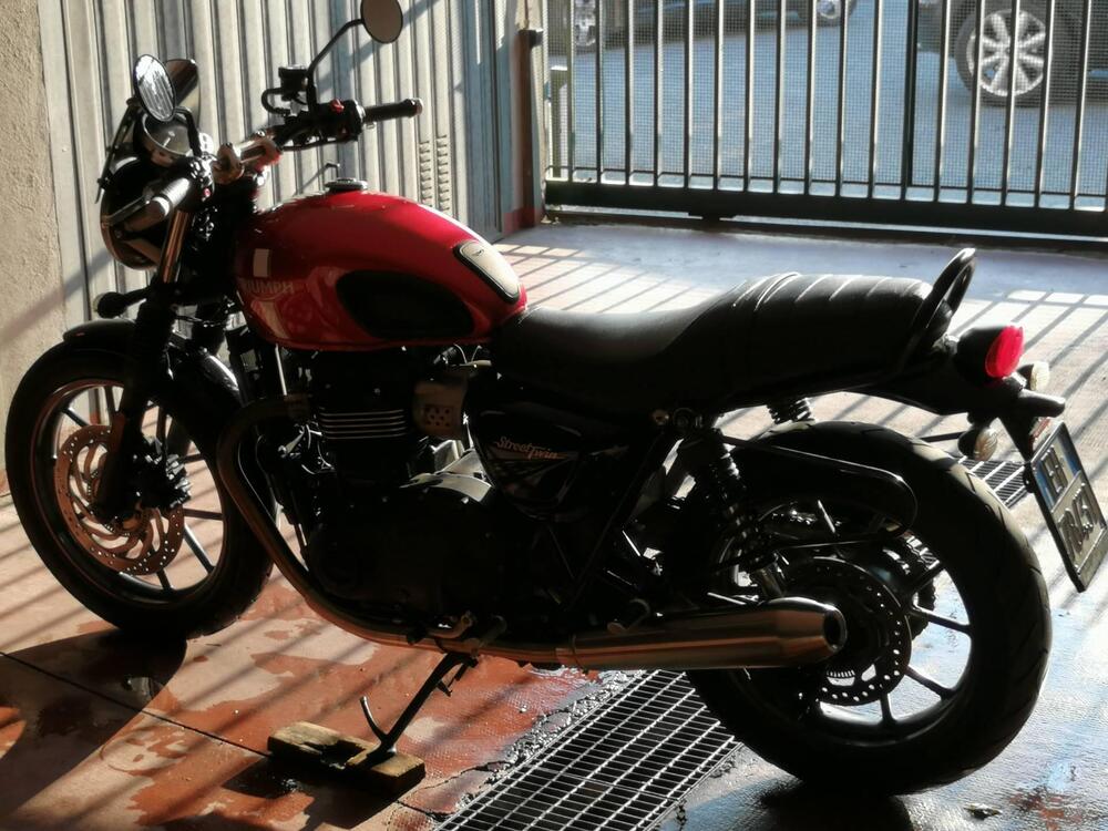 Triumph Street Twin 900 (2017 - 18) (2)