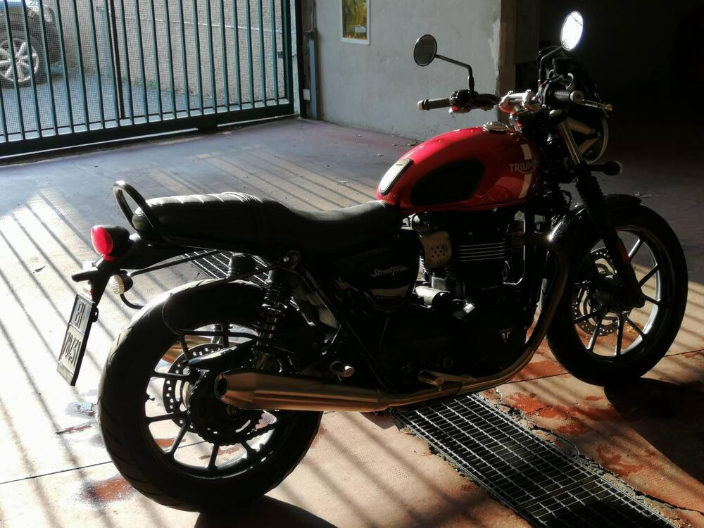 Triumph Street Twin 900 (2017 - 18) (3)