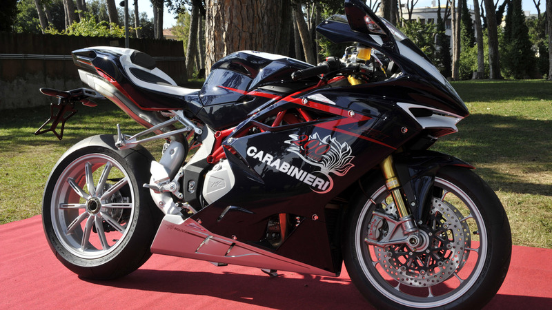 Una MV Agusta F4RR per l&rsquo;Arma dei Carabinieri