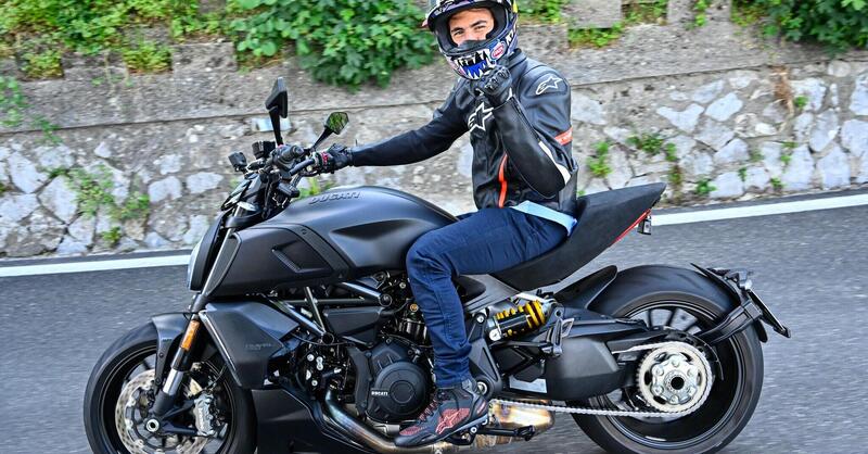 MotoGP 2022. La musica che non ti aspetti, 3 piloti migliori amici: 10 cose che non sapete su Enea Bastianini