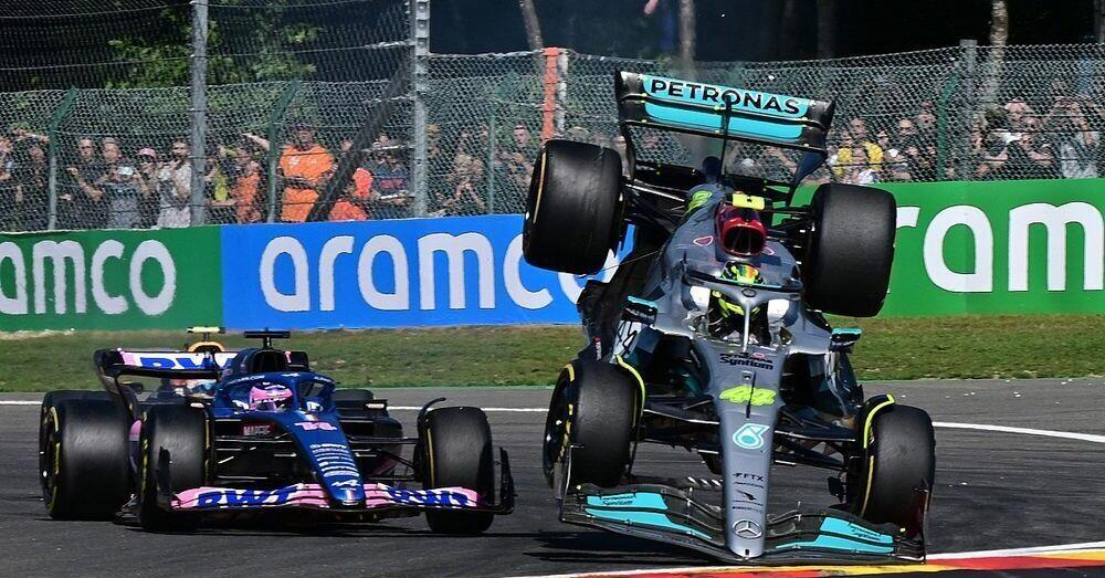 La saga tra Hamilton e Alonso continua: Lewis fa un regalo a Fernando dopo Spa 