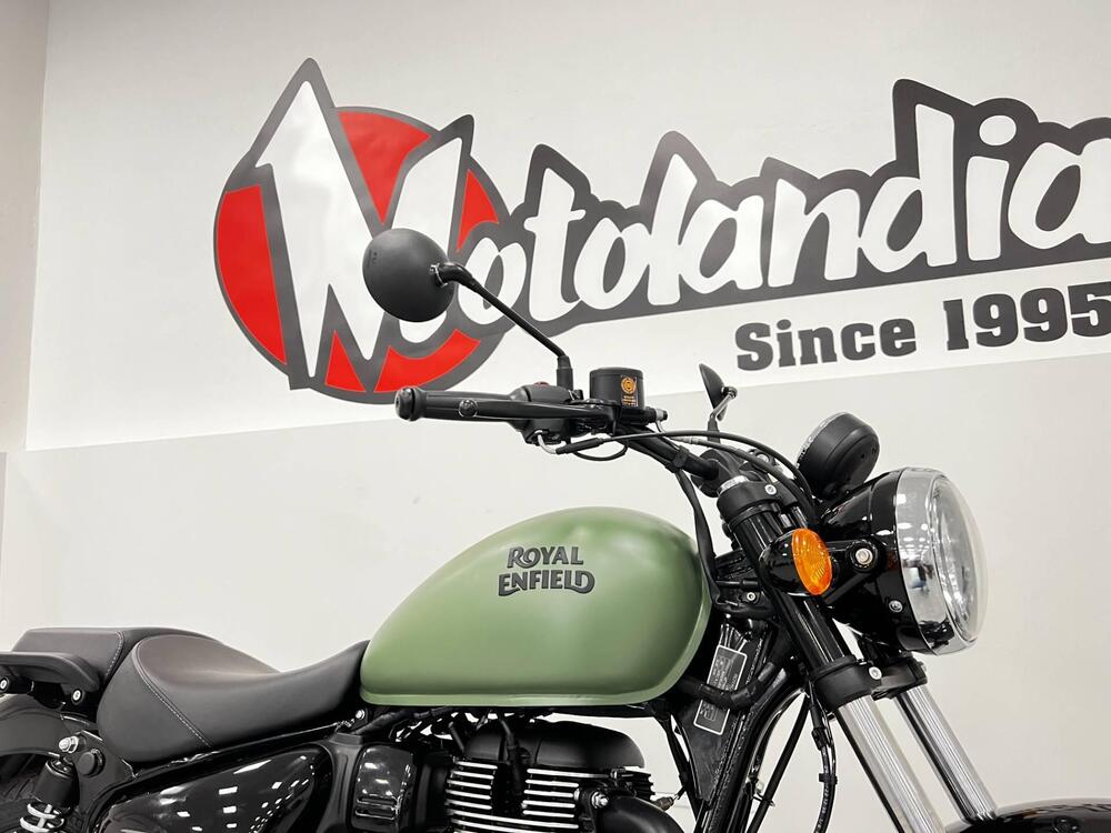 Royal Enfield Meteor 350 Fireball (2021 - 25) (2)