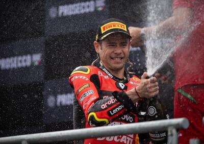 Alvaro Bautista: “La MotoGP deve imparare dalla SBK a gestire i tifosi