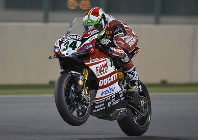 Giugliano chiude in testa le prove SBK di Losail