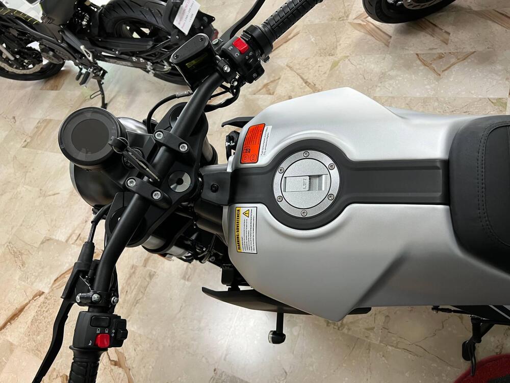 Brixton Motorcycles Crossfire 125 (2023 - 25) (4)