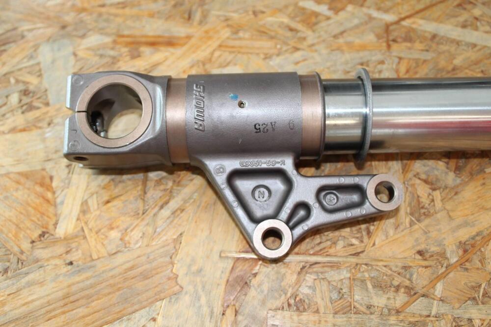 Stelo forcella showa destro - DUCATI 748/916/996 (5)