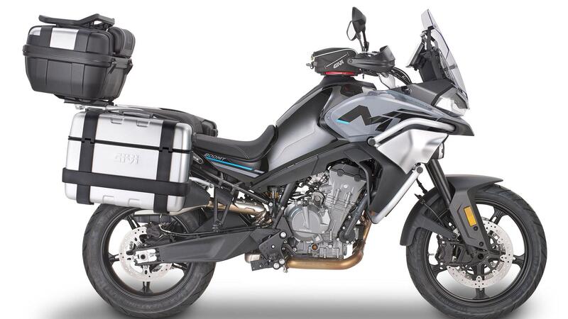 GIVI per la CFMoto 800 MT