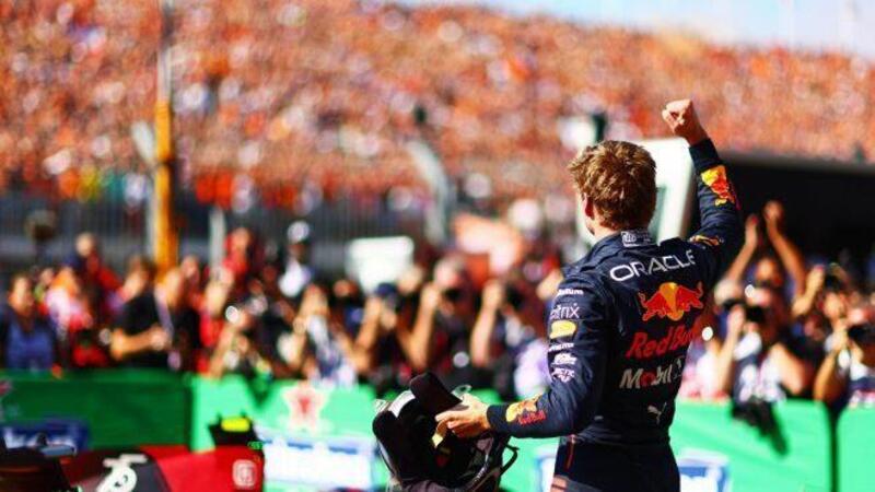 F1, GP Olanda 2022: Verstappen strappa la pole a Leclerc