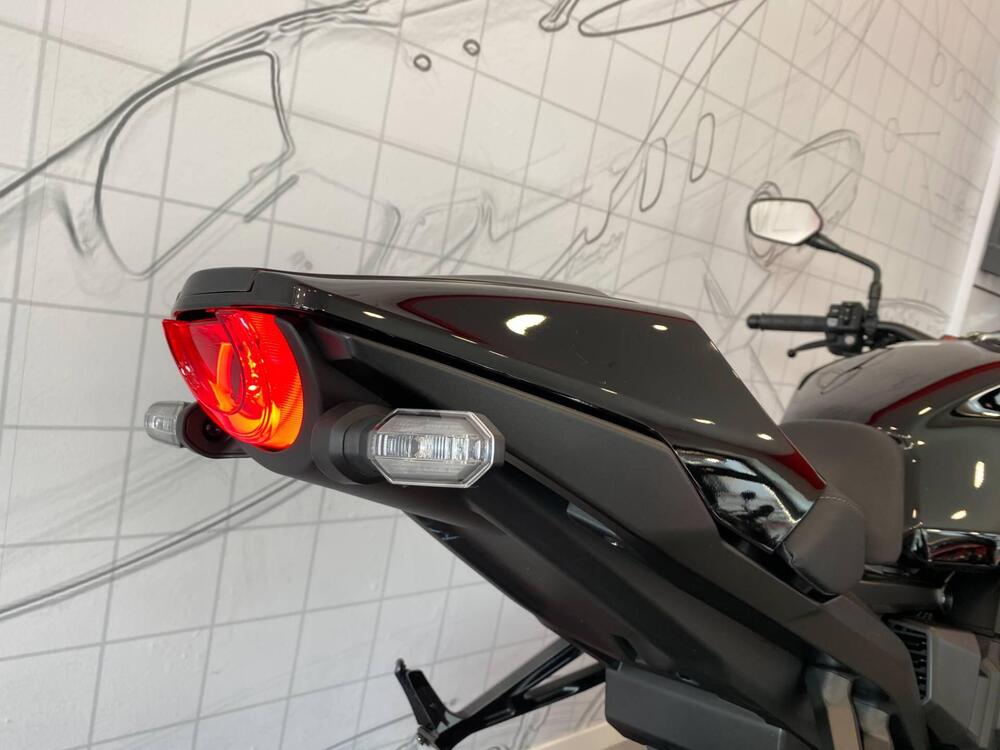 Honda CB 1000 R Black Edition (2021 - 25) (8)