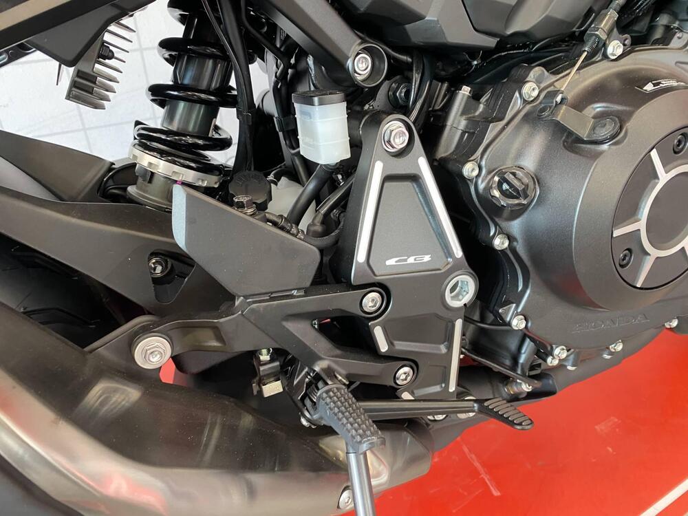 Honda CB 1000 R Black Edition (2021 - 25) (9)