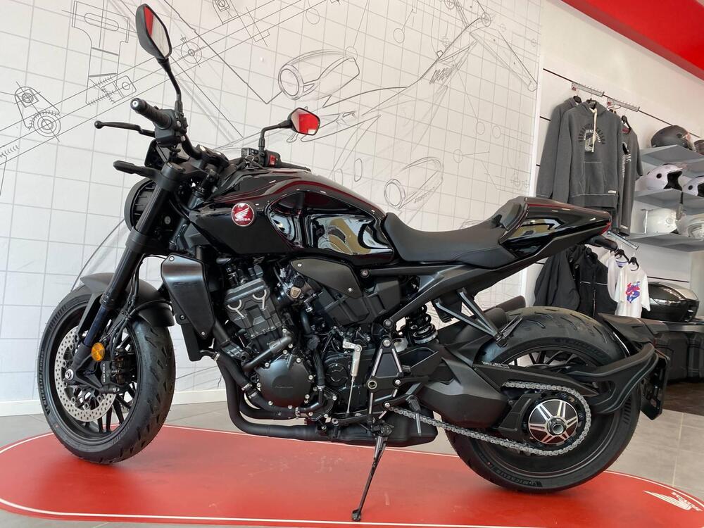 Honda CB 1000 R Black Edition (2021 - 25) (16)