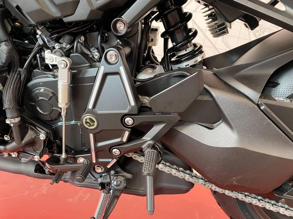 Honda CB 1000 R Black Edition (2021 - 25) (19)