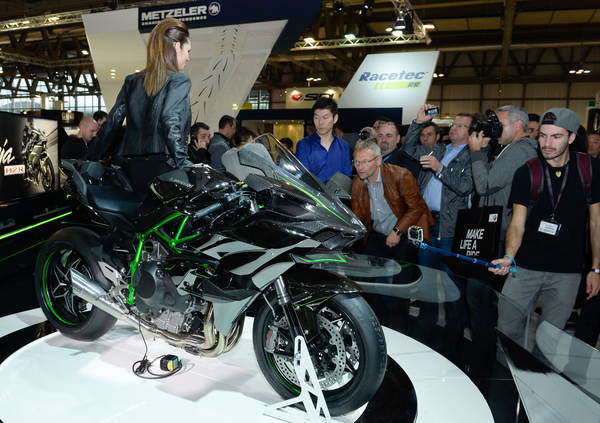 Kawasaki Ninja H2R 2015