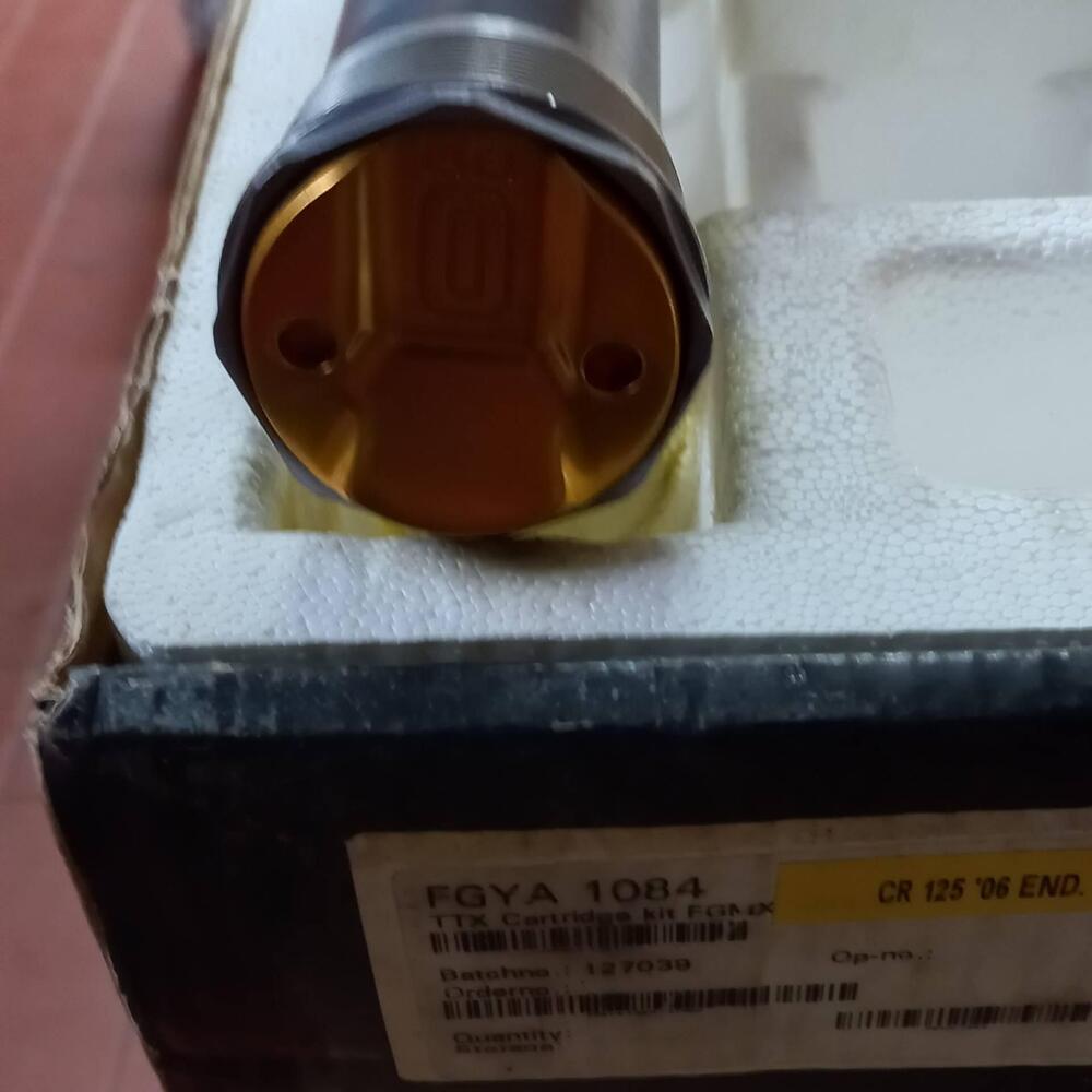 Ohlins FGYA1084 Cartucce TTX Kyb 46 Honda Kawasaki Öhlins (2)