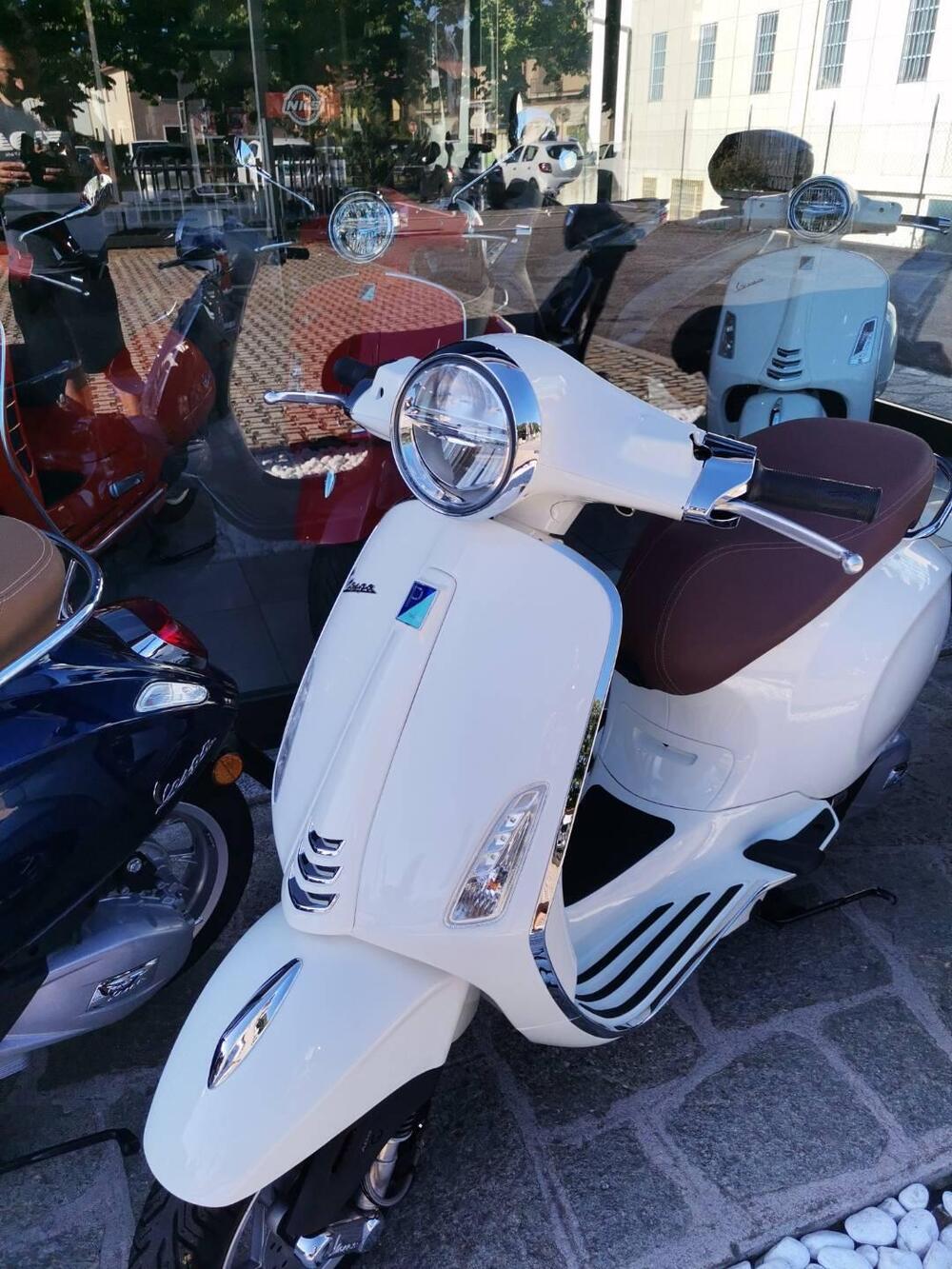 Vespa Primavera 125 (2024 - 25) (5)