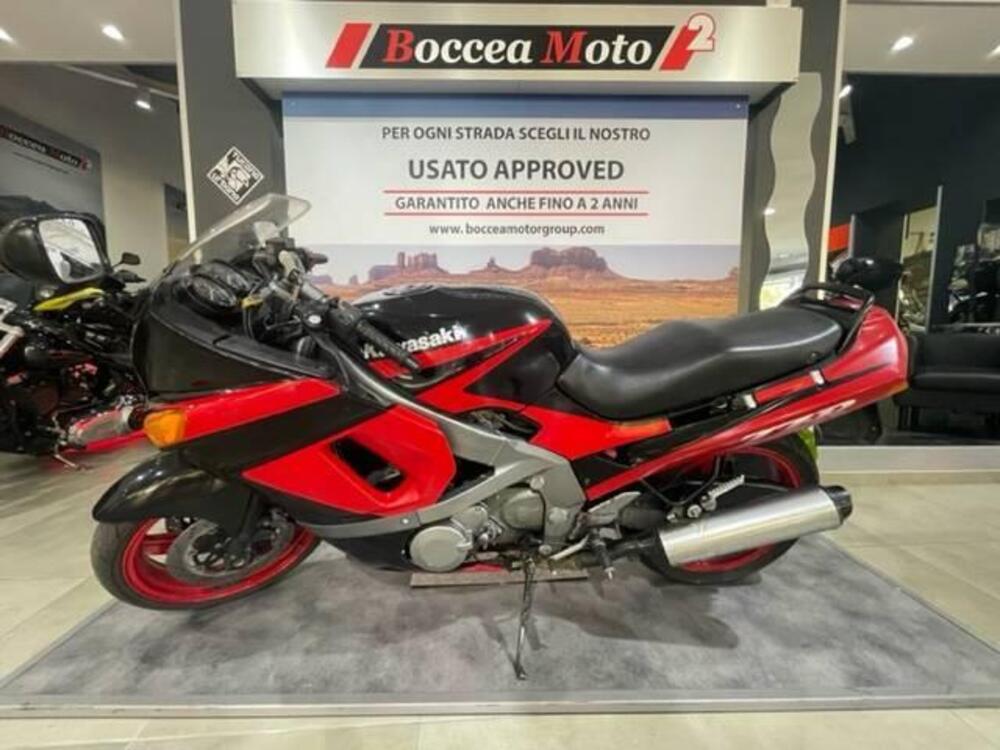 Kawasaki ZZR 600 (2)