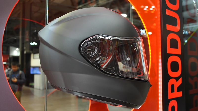 Airoh presenta a EICMA l&#039;integrale ST 701