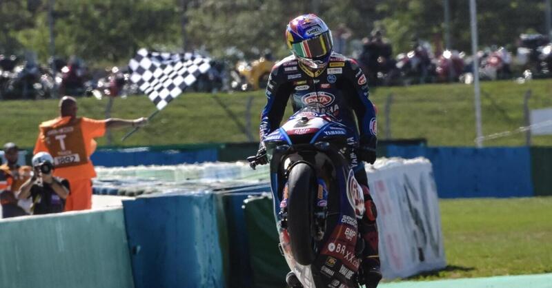 SBK 2022. GP di Francia a Magny Cours. Toprak Razgatlioglu vince un&rsquo;incredibile gara2 a Magny Cours