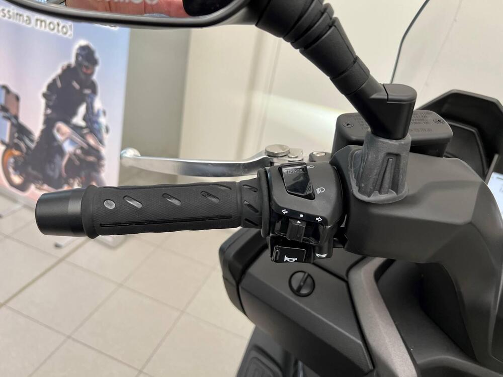 Kymco X-Town 300i (2021 - 24) (15)