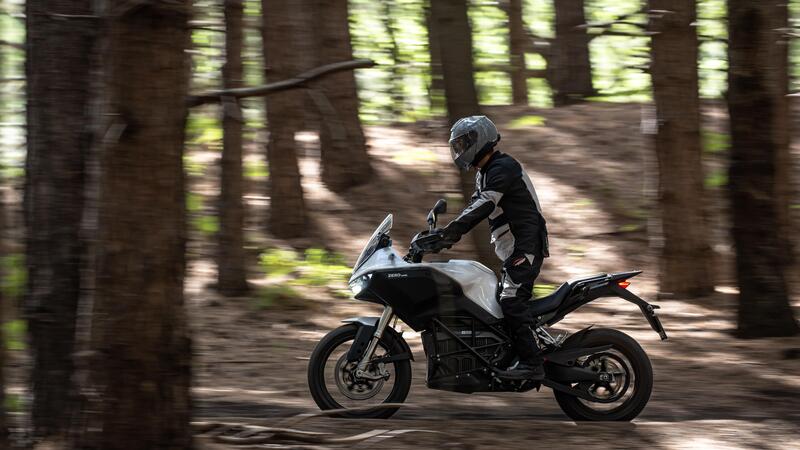 ZERO Motorcycles  DSR/X: Fun Factor 100% [VIDEO]