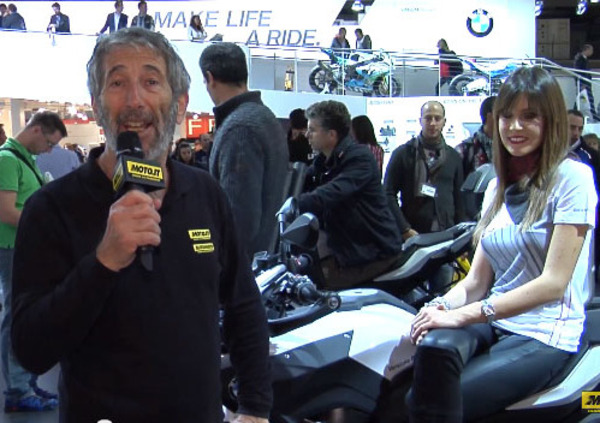 BMW S 1000XR 2015, video EICMA 