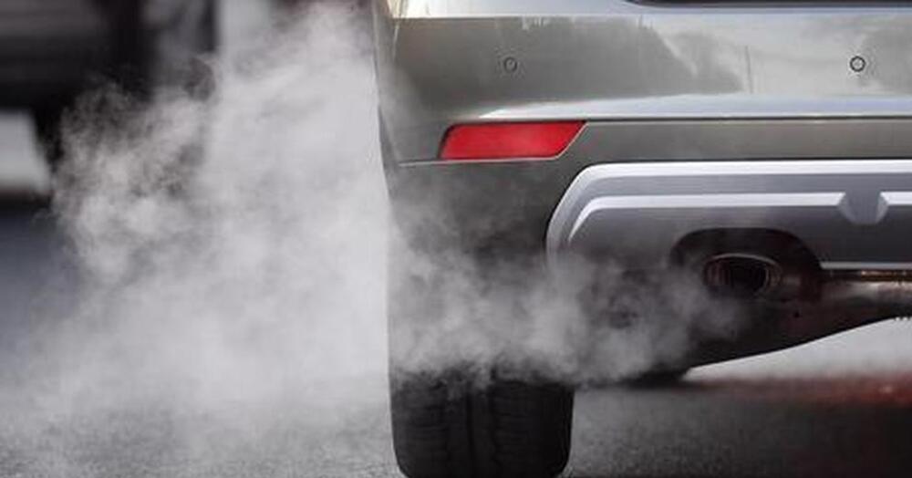 Associazioni ambientaliste contro il bonus auto: stop agli incentivi per l&#039;acquisto di motori a combustione