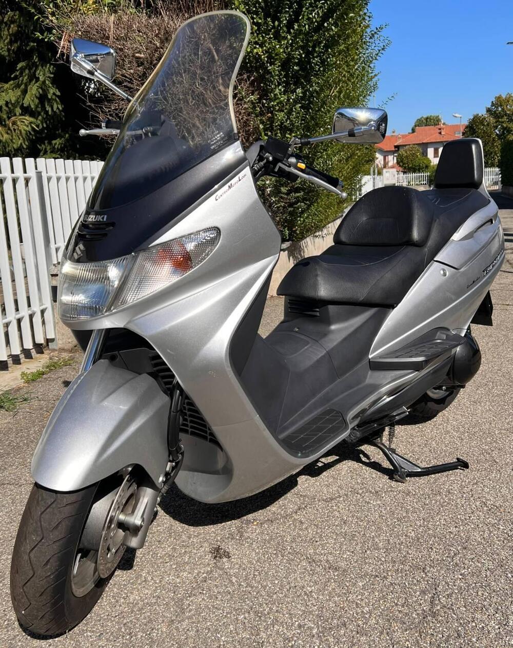 Suzuki Burgman AN 250 (1998 - 01) (2)